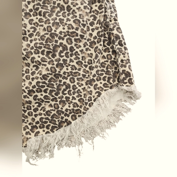 FREE PEOPLE bailey print denim mini skirt, frayed hem, sz 27, cheetah print - Picture 3 of 9